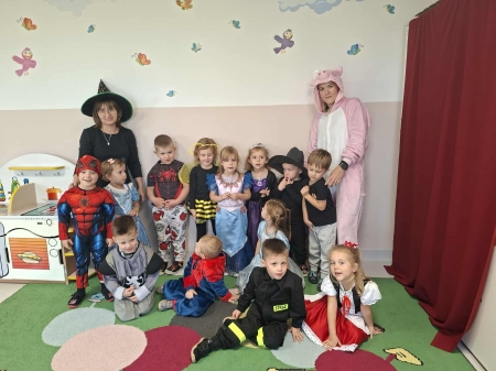 DZIEŃ POSTACI Z BAJEK W ODDZIALE PRZEDSZKOLNYM